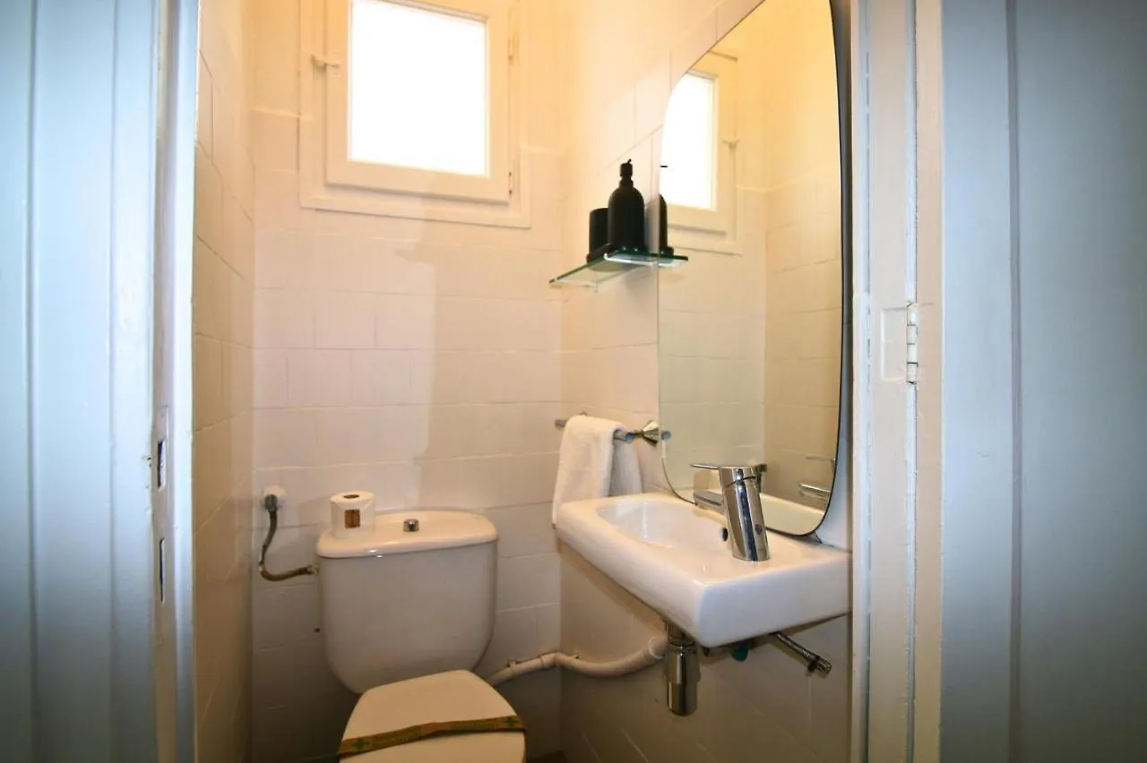Apartment In The Centre Perfect For Long Term Barcelone 0*,  Espagne